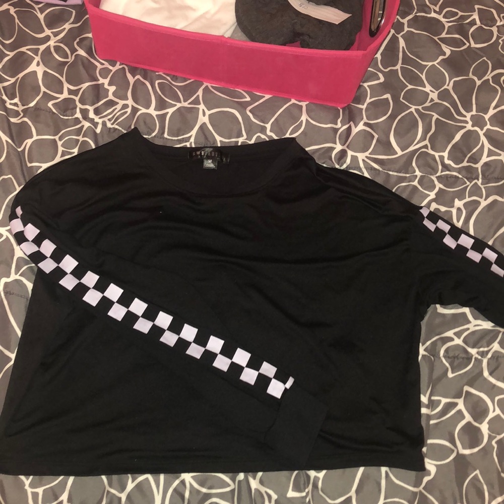 Black and White Crop Top